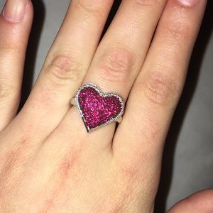 size 6.5 hot pink heart shaped ring